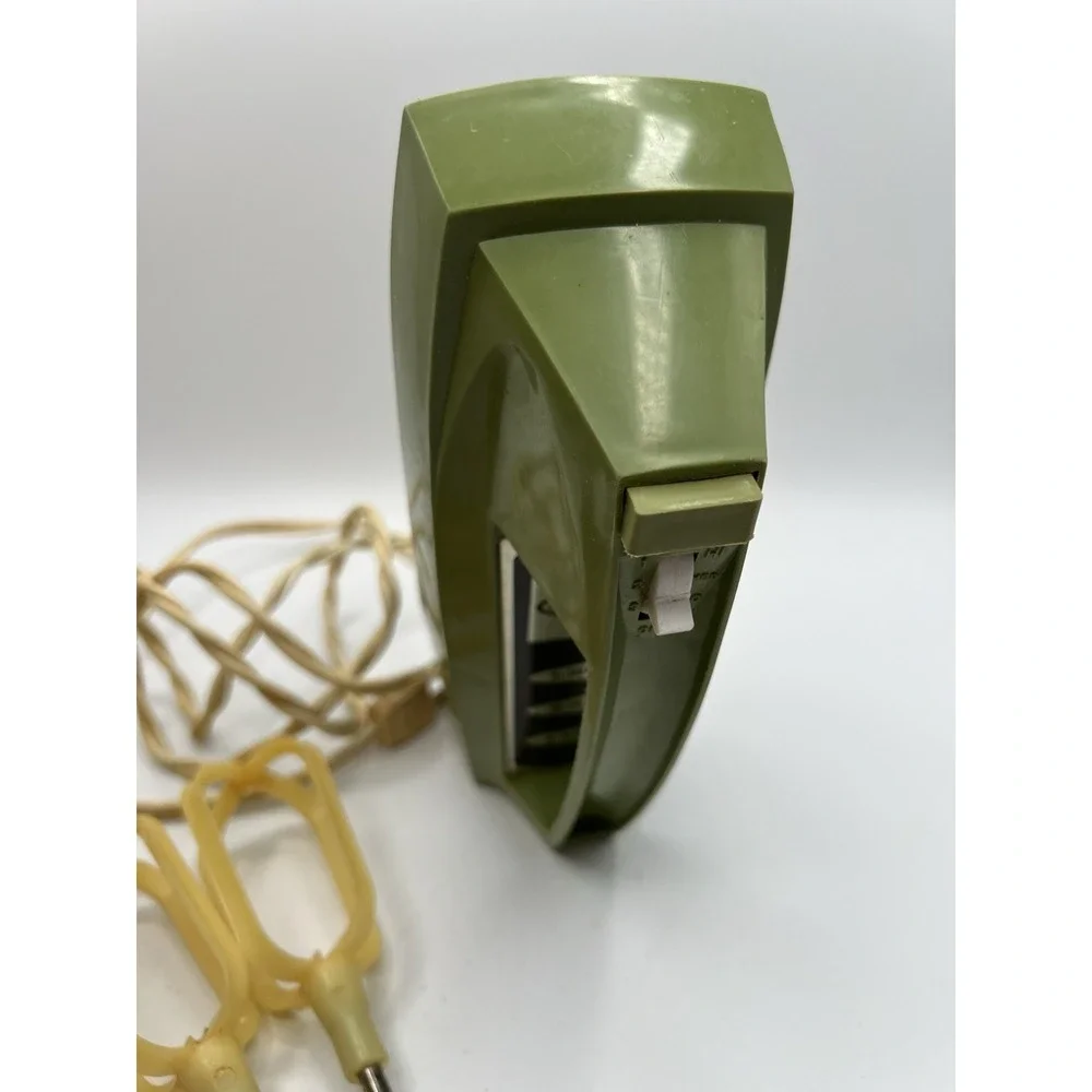 Vintage Dormeyer Portable Mixer Avacado Electric Hand Mixer Maid Rite MCM HM-3W